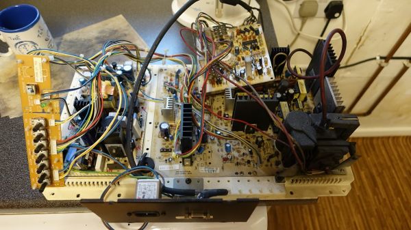 39in PENTRANIC VGA CHASSIS DEAD/FAULTY