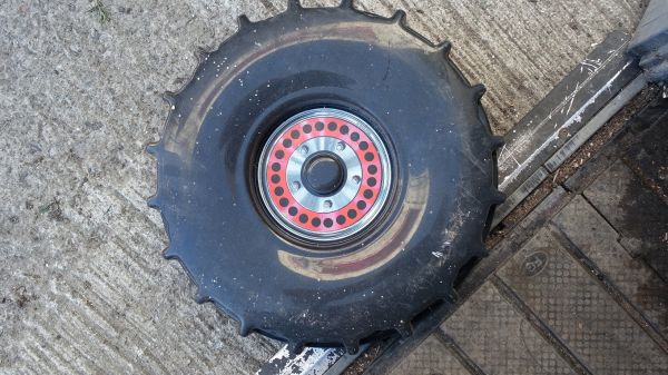 PLASTIC WHEEL