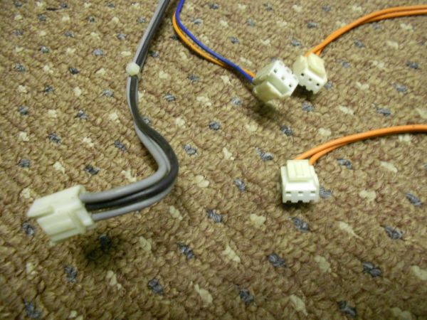 monitor power connector -  JST VH series JST-VHR-3N