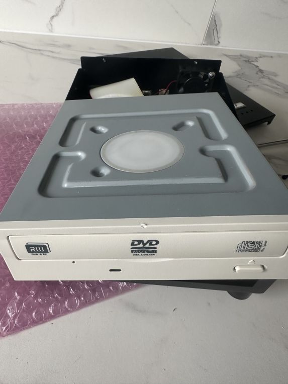 DVD / CD Rewritable Drive DH-20A4P IDE DL Dvd Writer
